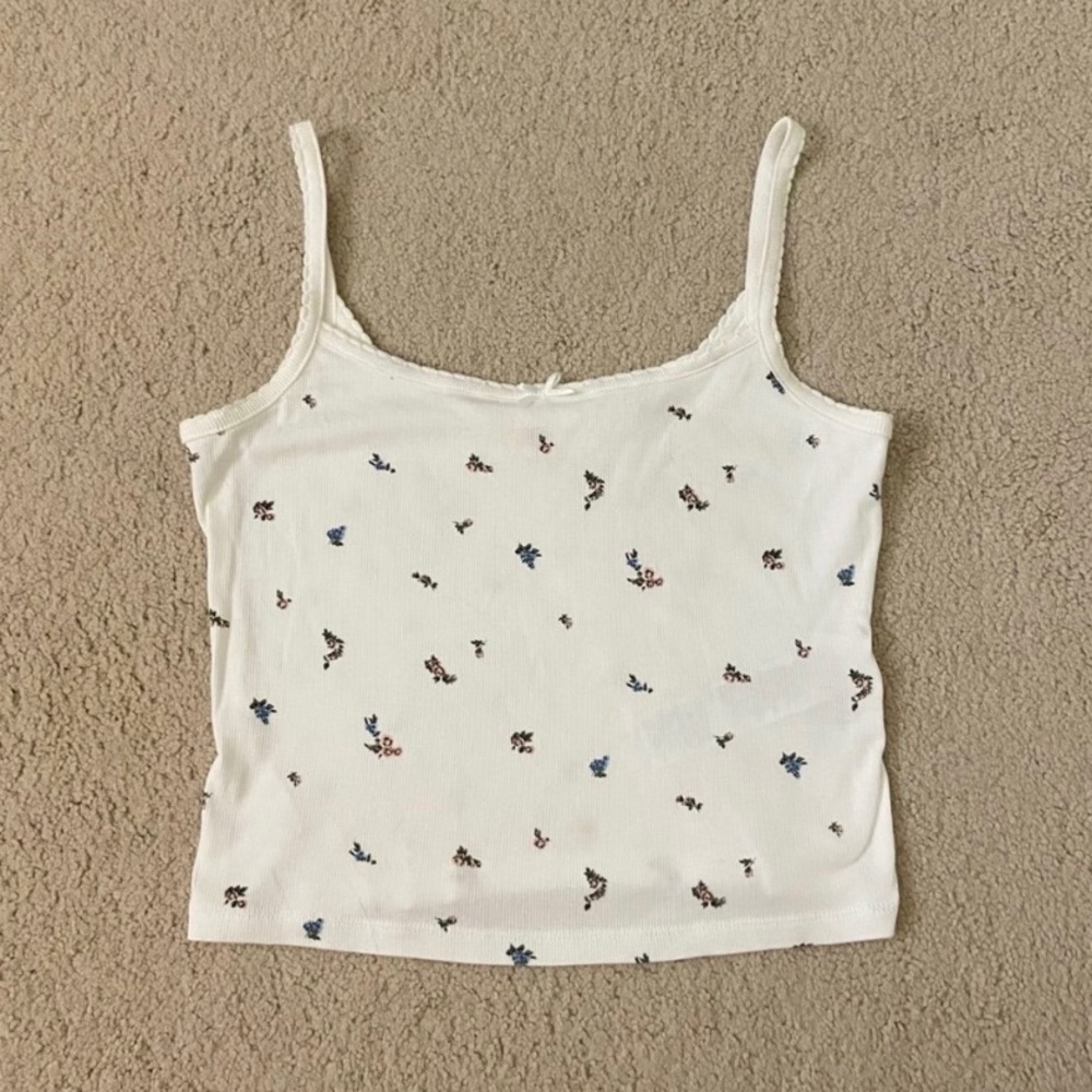 Levi’s floral tank top